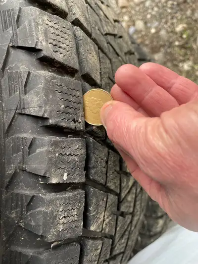 Four Blizzak Winter truck tires on steel Toyota rims 255/70R18 Off of 2014 Tundra Can deliver within...