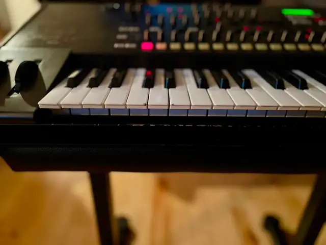 Korg MS2000B576949759761469443