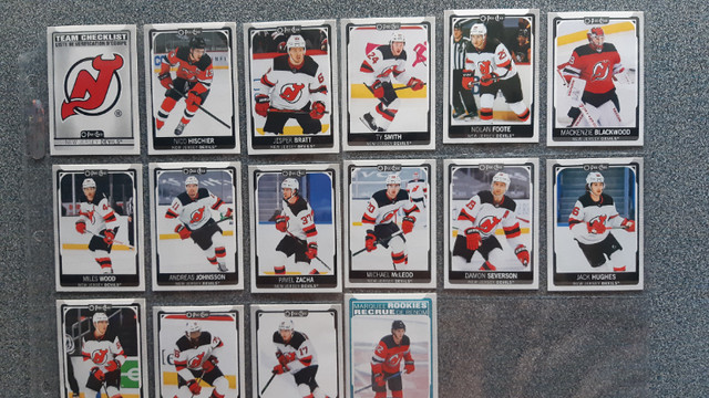 2021-22 O-PEE-CHEE New Jersey Devils Complete team with Rookies dans Art et objets de collection  à Lévis