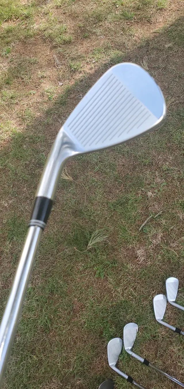 Men's Cobra Set in Golf in Muskoka - Image 6