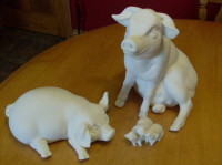 High-quality, very heavy 8"  Italian marble pigs