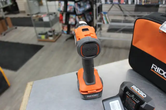 Ridgid Hammer Drill, Impact, 2 Batteries, Charger, Bag in Power Tools in Peterborough - Image 6