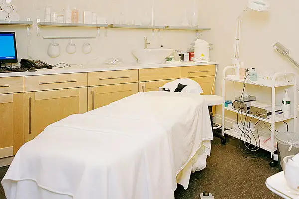 Treatment Rooms for Rent (NORTH YORK) in Commercial & Office Space for Rent in City of Toronto - Image 6