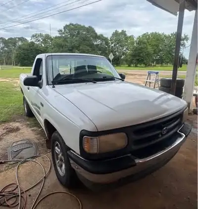 Well maintained Mazda B2300 pickup. These manual 2.3L engine pickups are highly sought after because...