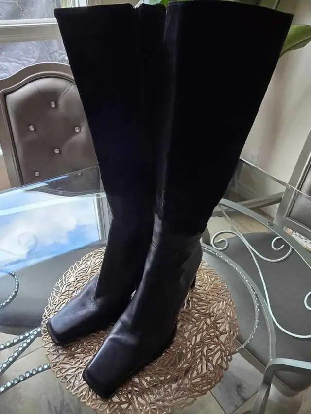 Women's boots , 38 size (EUR) genuine leather, suede, Italy  in Women's - Shoes in Barrie - Image 2