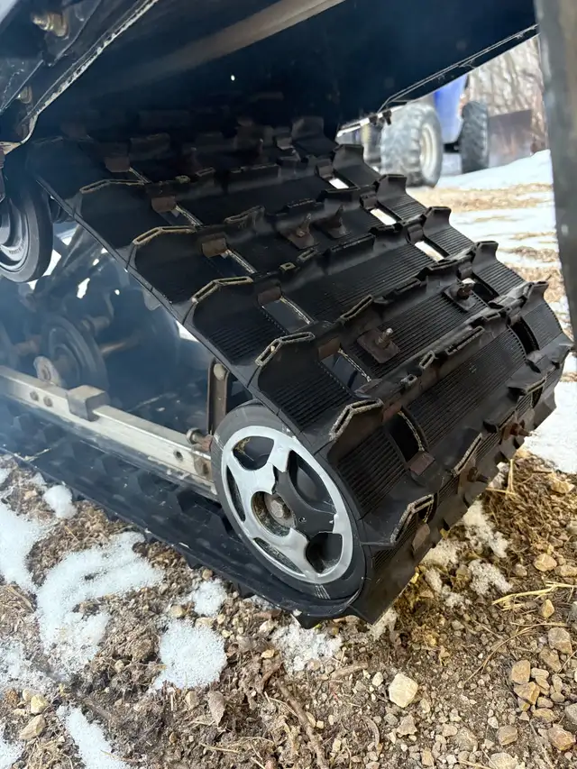 1996 Arctic jag 440 fan dlx in Snowmobiles in Winnipeg - Image 4