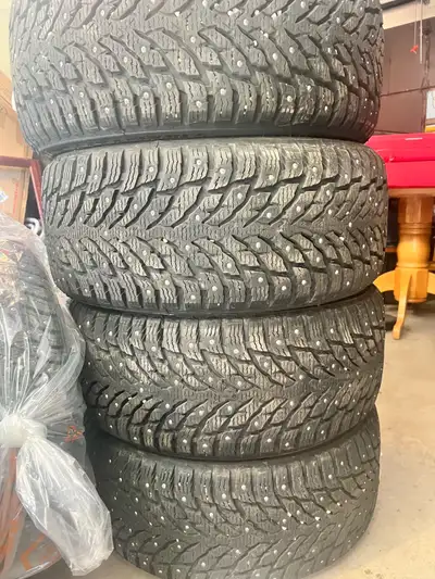 19” Used for one winter, they are in good condition. Message for any questions.