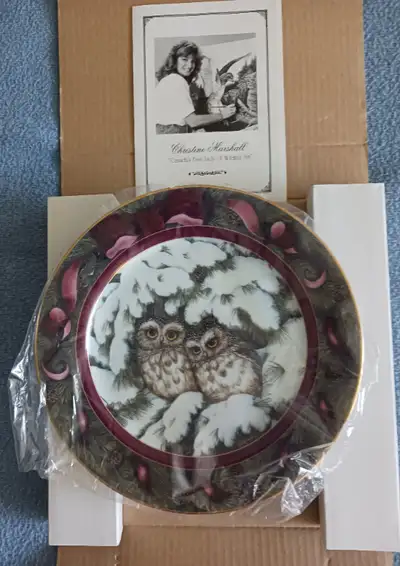 For sale a Limited Edition (number #606) Christine Marshall Fine China Decorative Plate - The Hush O...