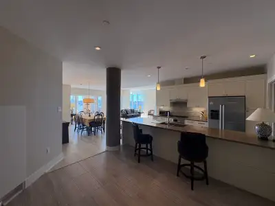 Stunning views from this bright and spacious luxury penthouse suite in the Aqua Vista, Kings Wharf P...