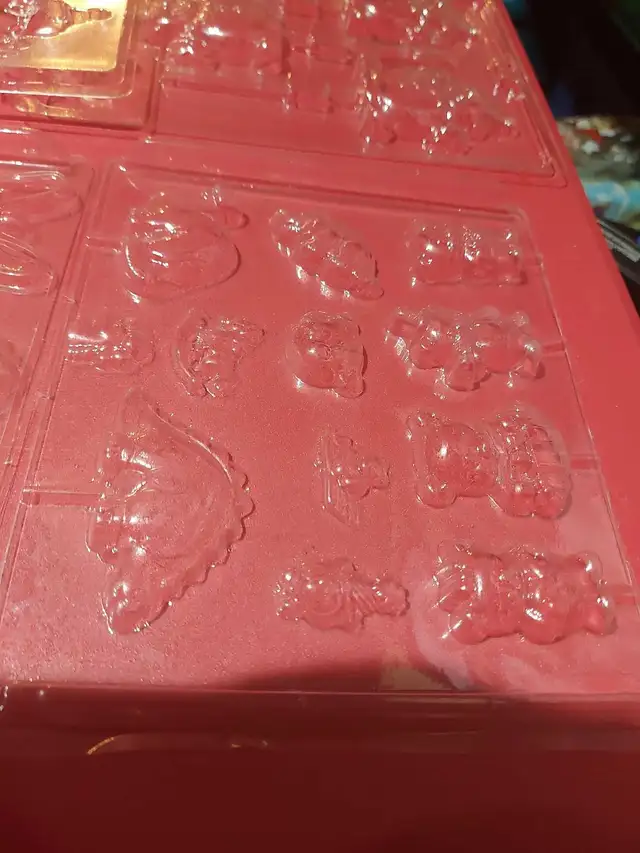 candy molds in Other in North Bay - Image 11