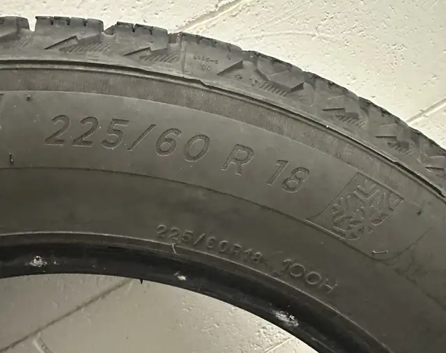 Winter Tires Michelin X-ICE SNOW 225/60 R18  25521km 8/32" depth in Tires & Rims in City of Toronto - Image 4