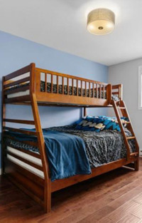 Double over single bunk bed