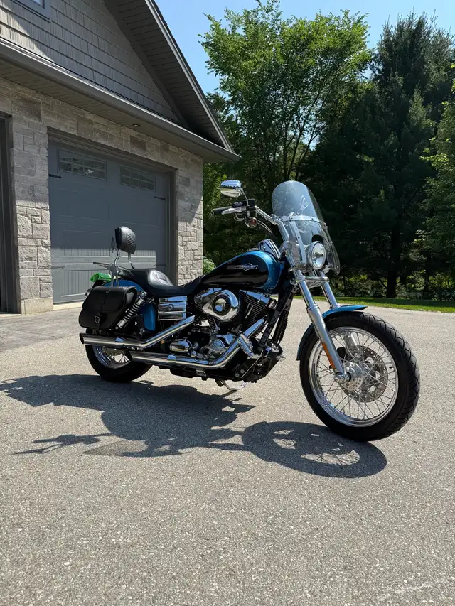2011 Harley-Davidson Dyna Super Glide Custom (FXDC) in Street, Cruisers & Choppers in Stratford - Image 3