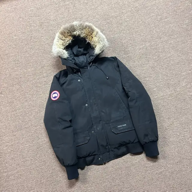 Canada Goose Chilliwack Bomber in Men's in Chatham-Kent - Image 2