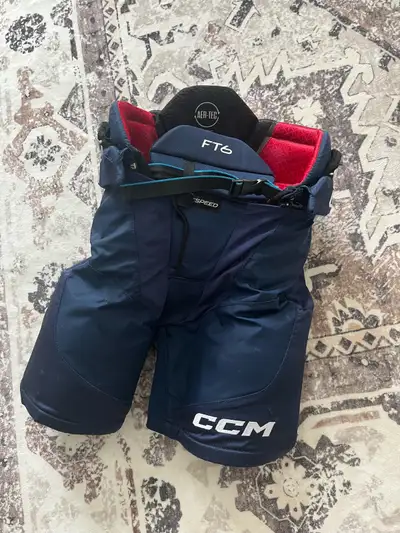 CCM Jetspeed FT6 pants size Junior M, View more