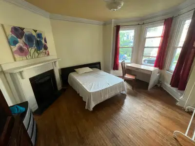 Here are two single rooms each available to rent in Halifax's South End with one on each unit at 156...