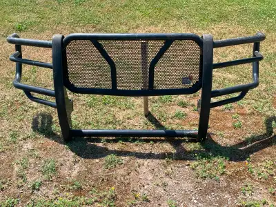 This was on a 2008 Ford F150, should fit other vehicles with different mounting plates. Comes with m...