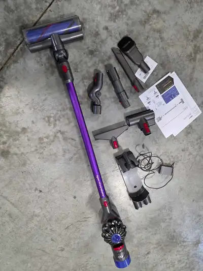 I'm offering a Dyson V8 Animal Extra cordless stick vacuum that's designed for powerful suction on c...