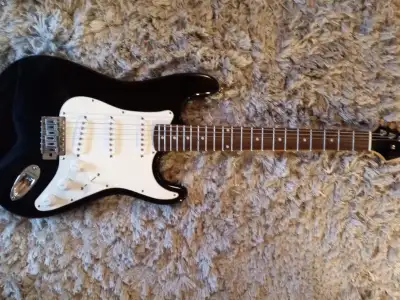 SILVERSTONE BLACK\WHITE ELECTRIC GUITAR, View more