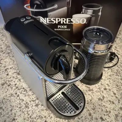 Nespresso Pixie Espresso Machine with Aeroccino Milk Frother