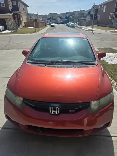 This 2010 Honda Civic SI Sedan is powered by a 2.4L I4 engine with Manual transmission and FWD, deli...