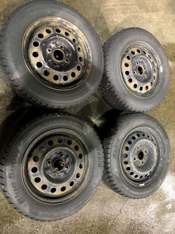 15" Steel Rims + 195 65 15 Winter Tires in Other Parts & Accessories in Markham / York Region
