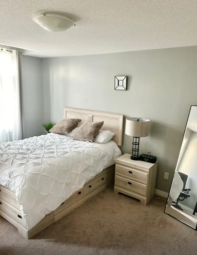 Furnished room 5min from Ontario Tech U (North Oshawa ) in Short Term Rentals in Oshawa / Durham Region - Image 2