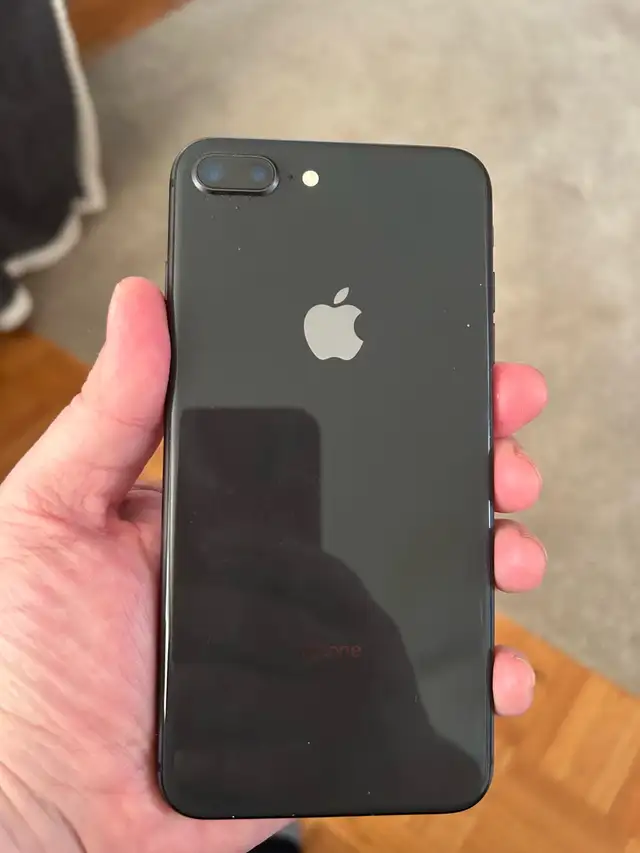 iPhone 8 Plus65561363339779121