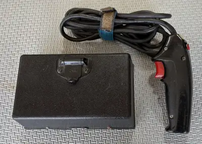 Included is a Rule 12VDC trailer winch (non-freewheeling) complete with the remote control kit and w...