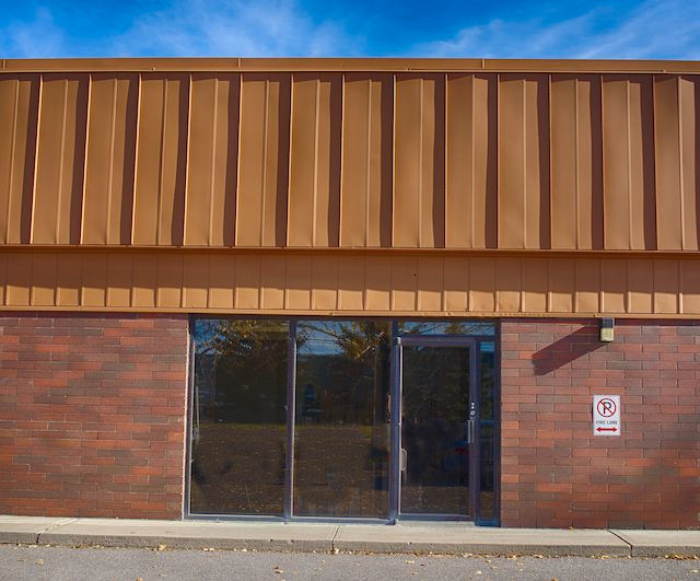 Warehouse Plus Office Space, Airways Industrial Plaza - 2,100 SF in Commercial & Office Space for Rent in Calgary