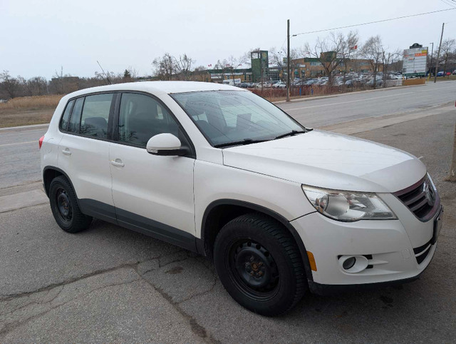 Volkswagen Tiguan 2010 in Cars & Trucks in Barrie