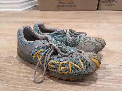 Keen Shoes trail running femme 7.5, View more