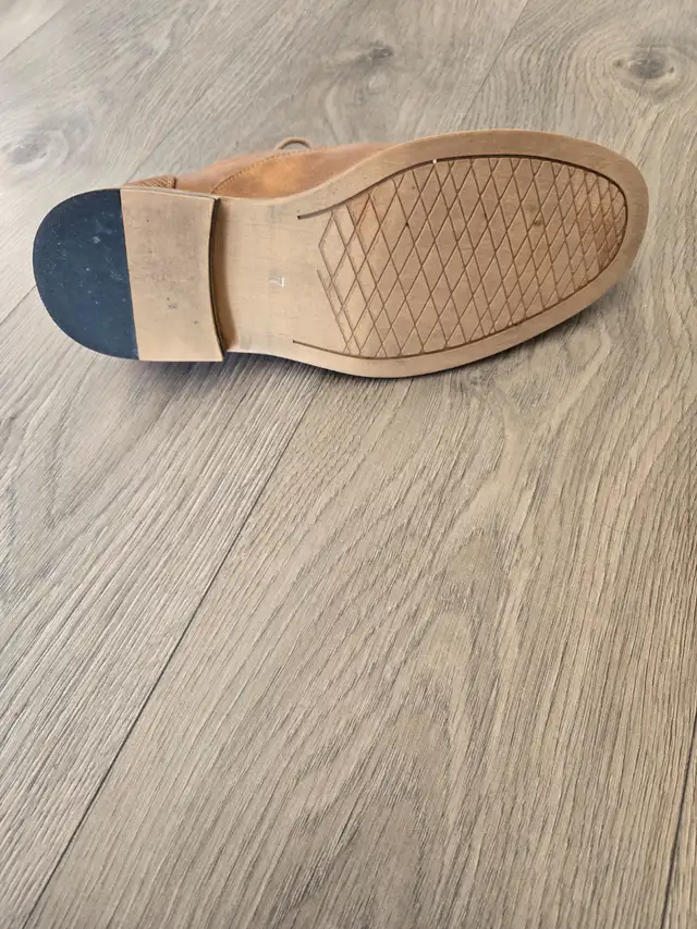 boys dress shoes size 7 in Kids & Youth in Oakville / Halton Region - Image 5