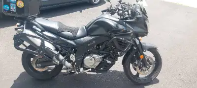 Beautiful Suzuki V Strom 650 with ABS. Always stored in garage Currently has 28,000km and is my dail...