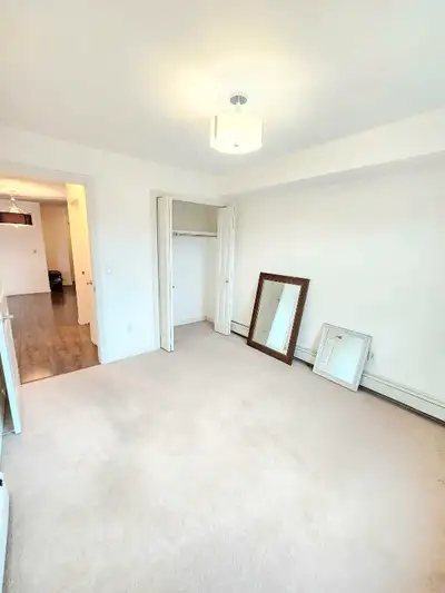 ✨ Room for Rent – Available August 15th! ✨ Location: Rosewood Rent: $950/month (utilities included)...