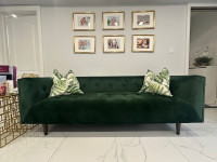  green velvet couch with pillows