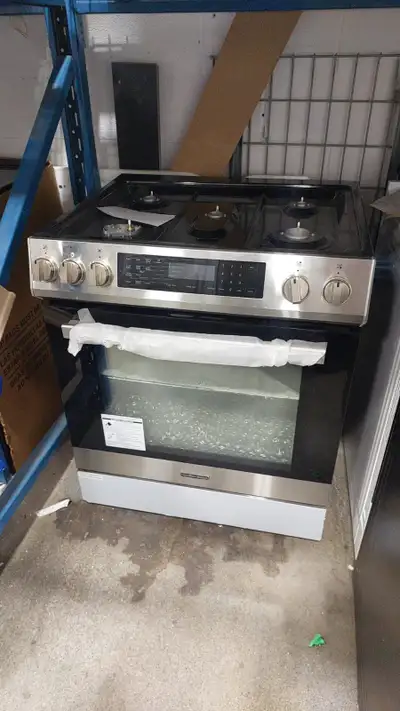 Stove - 30"Hamilton Beach 5.0 cu. ft. Gas Range - HBRD370 - SS, View more