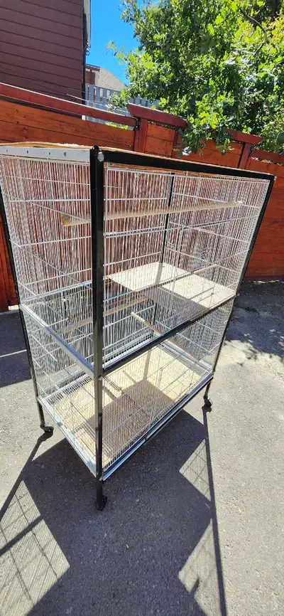 FLIGHT CAGE IN GOOD & CLEAN CONDITION, View more