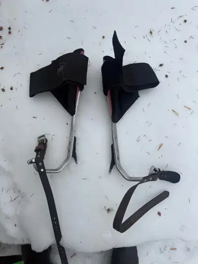 Notch climbing belt and gecko aluminum and fiberglass spurs all really new used one season 780224098...