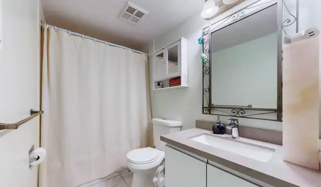 Room for rent in Room Rentals & Roommates in Mississauga / Peel Region - Image 6