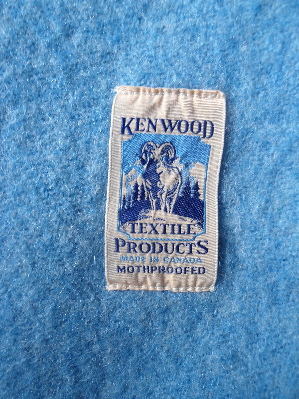 Kenwood Wool Blanket in Bedding in Gatineau - Image 2