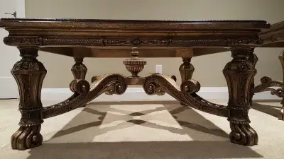 Used only in staged inventory homes. This is an incredible cocktail table with a matching console an...