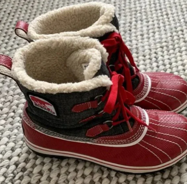 Sorel Waterproof Women's Winter Boots Size 7 in Women's - Shoes in Markham / York Region - Image 2