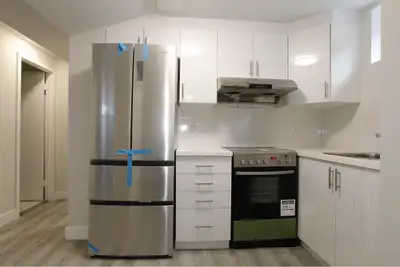 - Gorgeous 2 Bedroom unit @401 & DVP (Basement) - High Demand Community, Walking Distance to TTC, Sc...