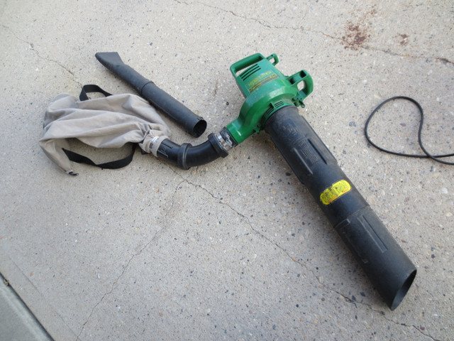 leaf blower / vacuum with bag in Lawnmowers & Leaf Blowers in Winnipeg - Image 3