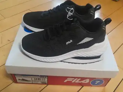 Fila Running Shoes, Ladies, Trazoros Energized, Sz 7, BNIB - $32, View more