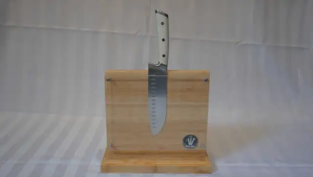 Wooden magnetic knife holder (knife not included)63771549366275120