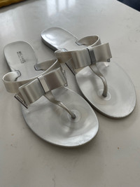 Michael kors sandals size 9 
