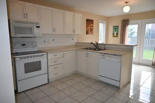 House for rent in Long Term Rentals in Barrie - Image 4