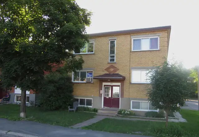 Spacious Top-Floor, One-Bedroom Apartment, available now